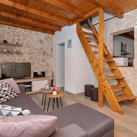 Gorgeous In With Kitchen Imotski