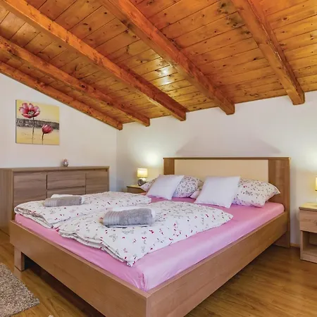 Gorgeous In With Kitchen Holiday home *