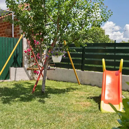 Gorgeous In With Kitchen Holiday home Imotski